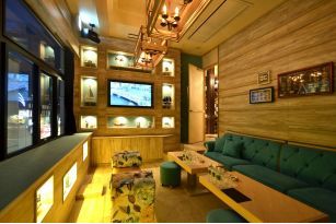 LOUNGE GLAMIS 〜グラミス〜