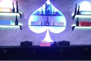 メンズコンセプトカフェ　メンプリ　