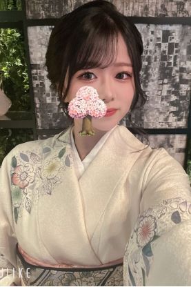 藤咲りさの写真