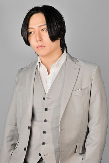 代表 美神　涼介