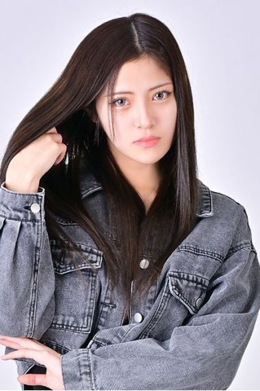 明日菜（ガールズバー）
