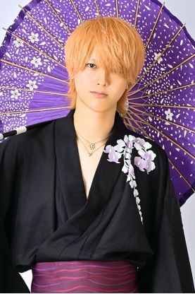 玻音宮　翼