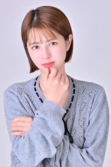 あいな（ガールズバー）